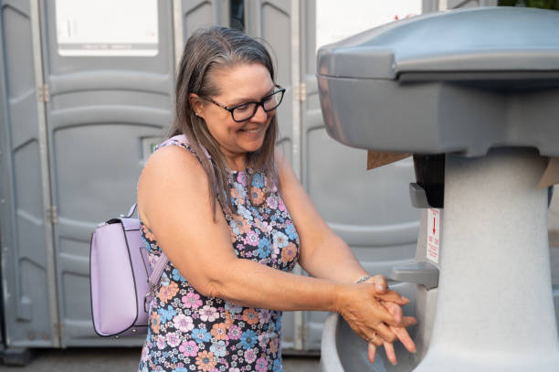 Best Portable bathroom rental  in Meadowdale, WA